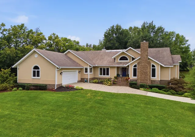 Photo 2 of Sale Pending at 201 Ava Dr, Richmond, KY 40475 | MLS# 26021071 | Listing updated on 2026-09-14