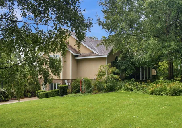 Photo 4 of Sale Pending at 201 Ava Dr, Richmond, KY 40475 | MLS# 26021071 | Listing updated on 2026-09-14