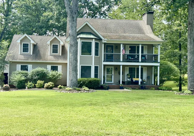 Photo 1 of Single family home for sale at 142 Adrian Ln, Benton, KY 42025 | MLS# 26021358 | Listing updated on 2026-08-26
