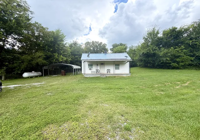 Photo 2 of Single family home for sale at 180 Russell Branch Rd, Harrodsburg, KY 40330 | MLS# 26021194 | Listing updated on 2026-09-12