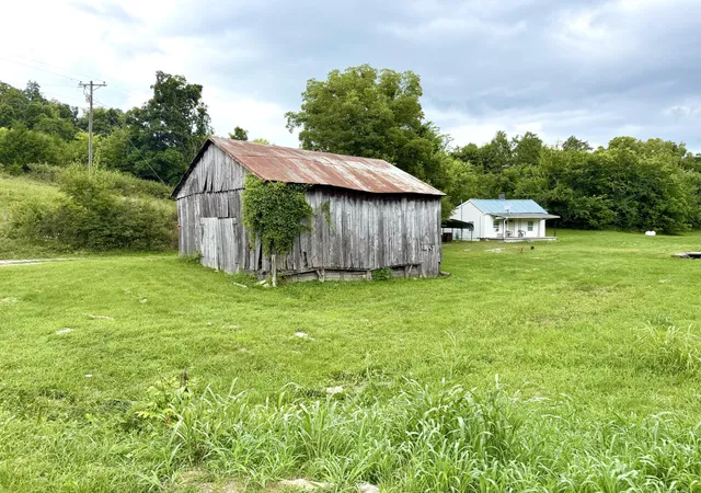 Photo 4 of Single family home for sale at 180 Russell Branch Rd, Harrodsburg, KY 40330 | MLS# 26021194 | Listing updated on 2026-09-12