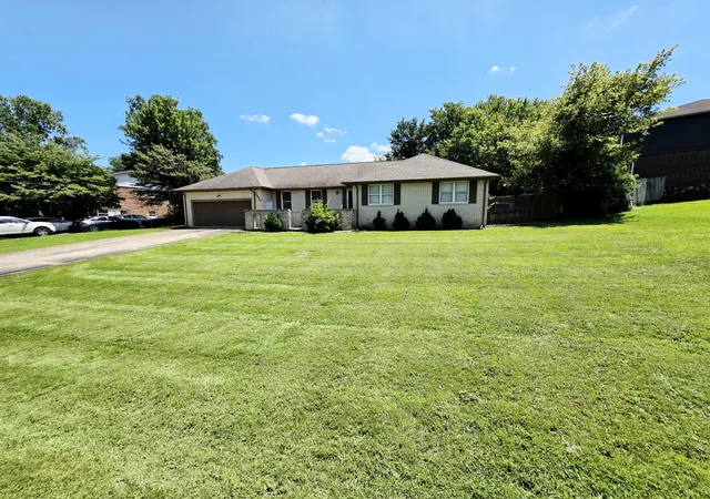Photo 1 of Single family home for sale at 5970 Merrydale Dr, Paducah, KY 42003 | MLS# 26021041 | Listing updated on 2026-08-30