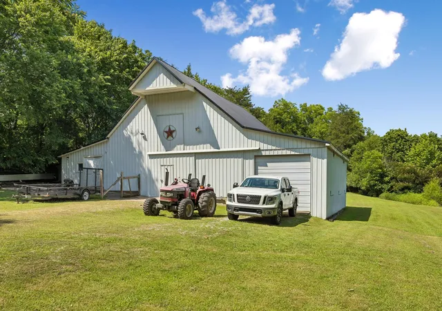 Photo 2 of Sale Pending at 2873 Spring Pl Rd, Belfast, TN 37019 | MLS# 26021032 | Listing updated on 2026-08-29