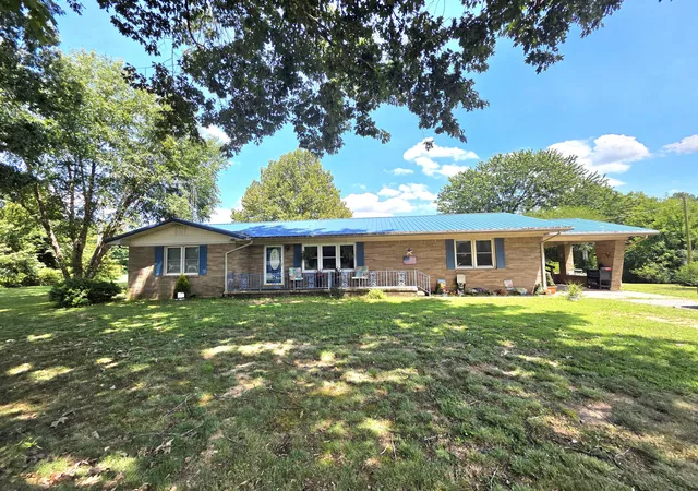 Photo 3 of Sale Pending at 1890 Radio Rd, Almo, KY 42020 | MLS# 26021209 | Listing updated on 2026-09-29
