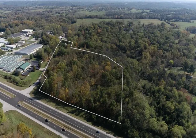 Photo 4 of Land for sale at 2727 Lawrenceburg Rd, Frankfort, KY 40601 | MLS# 26021055 | Listing updated on 2026-08-05