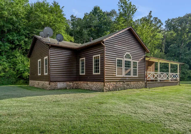 Photo 2 of Single family home for sale at 690 Finnell Pike, Georgetown, KY 40324 | MLS# 26021110 | Listing updated on 2026-10-13