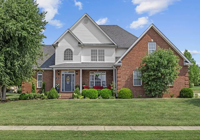 Photo 1 of Single family home for sale at 130 Winterberry Cir, Winchester, KY 40391 | MLS# 26021642 | Listing updated on 2026-08-28