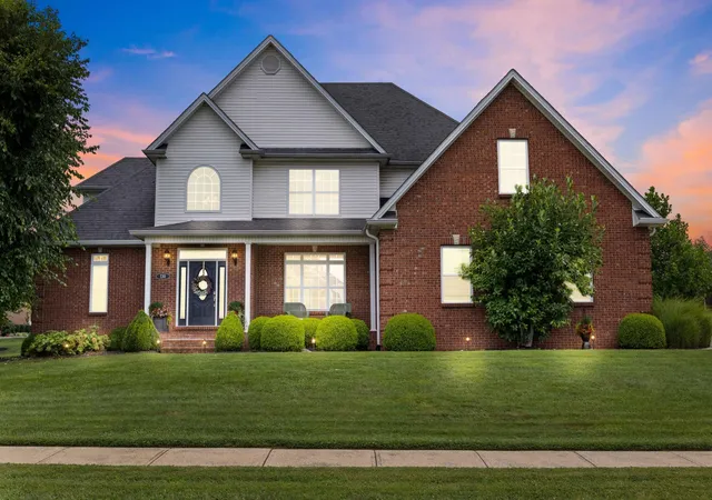 Photo 2 of Single family home for sale at 130 Winterberry Cir, Winchester, KY 40391 | MLS# 26021642 | Listing updated on 2026-08-28
