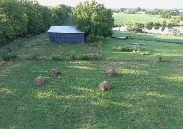 Photo 2 of Land for sale at 8061 Perryville Rd, Danville, KY 40422 | MLS# 26021128 | Listing updated on 2026-09-24