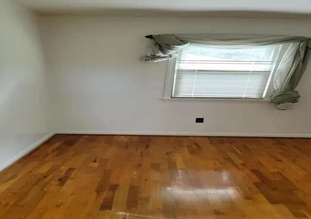Photo 3 of Single family home for sale at 116 Buffalo Trl, Frankfort, KY 40601 | MLS# 26021106 | Listing updated on 2026-09-14