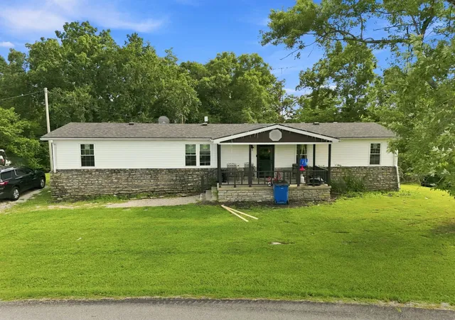 Photo 1 of Sale Pending at 1321 Kays Rd, Lawrenceburg, KY 40342 | MLS# 26021156 | Listing updated on 2026-09-08