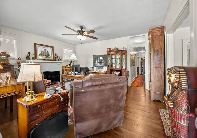 Photo 4 of Single family home for sale at 1823 S Virginia St, Hopkinsville, KY 42240 | MLS# 26021093 | Listing updated on 2026-09-02