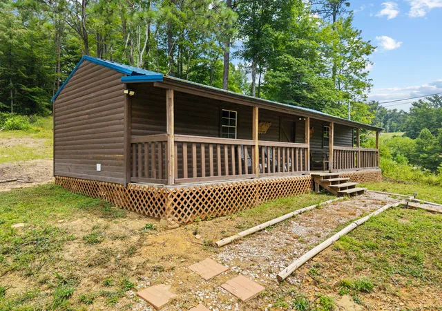 Photo 3 of Single family home for sale at 1 Poppy Ln, Campton, KY 41301 | MLS# 26021219 | Listing updated on 2026-08-06