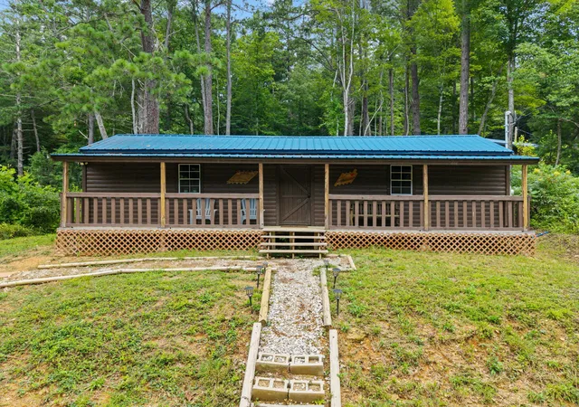 Photo 3 of Single family home for sale at 1 Poppy Ln, Campton, KY 41301 | MLS# 26021219 | Listing updated on 2026-10-13
