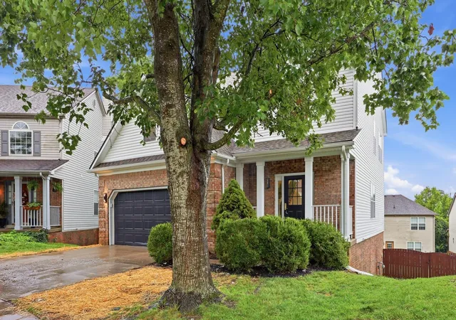 Photo 1 of Single family home for sale at 4616 Fitzroy Ct, Lexington, KY 40515 | MLS# 26021255 | Listing updated on 2026-10-15