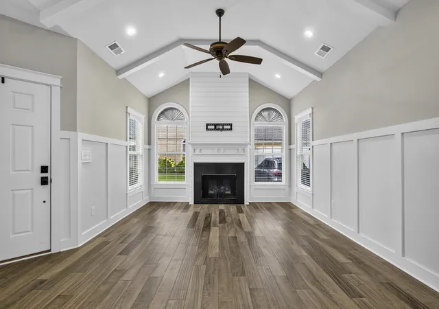 Listing Photo 4 - Condo for sale in building located at 141 Academy Dr, Wilmore, KY 40390