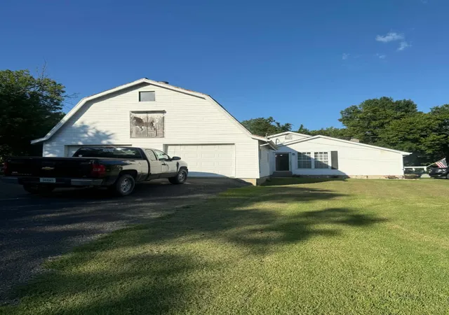 Photo 2 of Single family home for sale at 3825 Us 27, Lancaster, KY 40444 | MLS# 26021127 | Listing updated on 2026-08-06