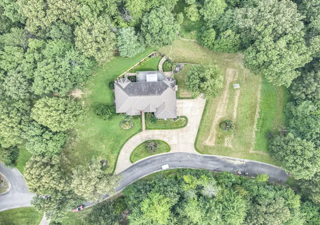 Photo 4 of Sale Pending at 20 Timber Ridge Dr, Paducah, KY 42001 | MLS# 26021366 | Listing updated on 2026-09-01
