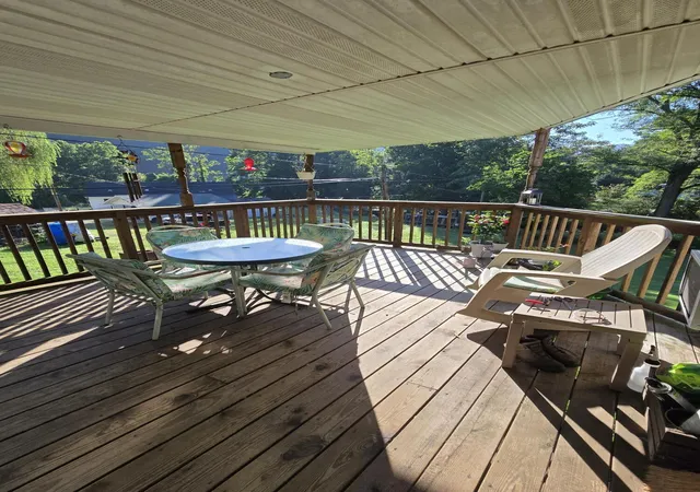 Photo 3 of Single family home for sale at 2036 Kentucky 215, Evarts, KY 40828 | MLS# 26021321 | Listing updated on 2026-09-16
