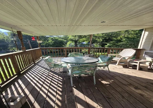 Photo 3 of Single family home for sale at 2036 Kentucky 215, Evarts, KY 40828 | MLS# 26021321 | Listing updated on 2026-10-09