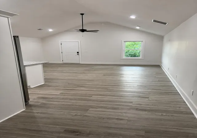 Photo 2 of Single family home for sale at 1926 Nostalgic Pl, Frankfort, KY 40601 | MLS# 26021167 | Listing updated on 2026-08-16