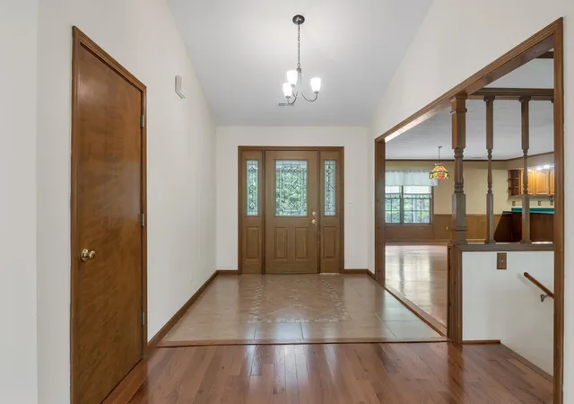 Photo 3 of Sale Pending at 157 Bay Colony Rd, Cadiz, KY 42211 | MLS# 26021146 | Listing updated on 2026-10-01