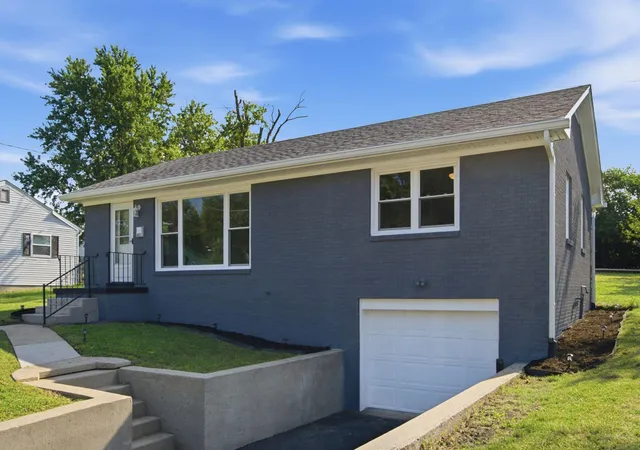 Photo 3 of Sale Pending at 653 Valley Dr, Harrodsburg, KY 40330 | MLS# 26021152 | Listing updated on 2026-08-29