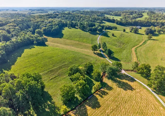 Photo 4 of House for sale at 620 Stone Rd, Paris, KY 40361 | MLS# 26021154 | Listing updated on 2026-08-10