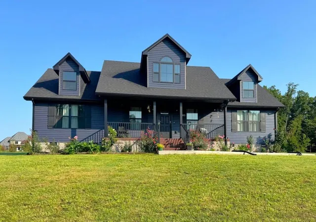 Photo 2 of Single family home for sale at 303 Sonny Aaron Dr, Jamestown, KY 42629 | MLS# 26021157 | Listing updated on 2026-08-26