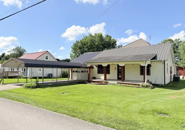 Photo 1 of Single family home for sale at 114 Pike St, Brodhead, KY 40409 | MLS# 26021175 | Listing updated on 2026-08-28