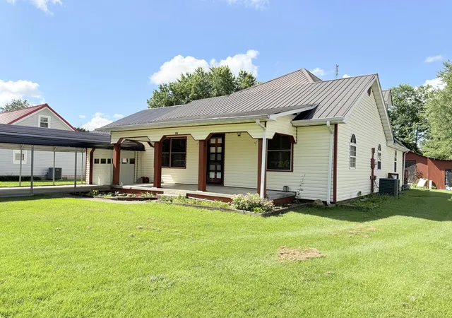 Photo 4 of Single family home for sale at 114 Pike St, Brodhead, KY 40409 | MLS# 26021175 | Listing updated on 2026-08-28