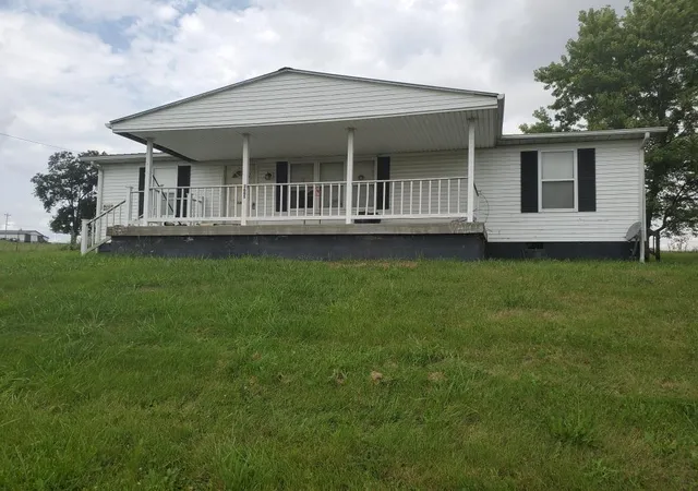 Photo 2 of Sale Pending at 3685 Mount Carmel Rd, Flemingsburg, KY 41041 | MLS# 26021406 | Listing updated on 2026-08-19