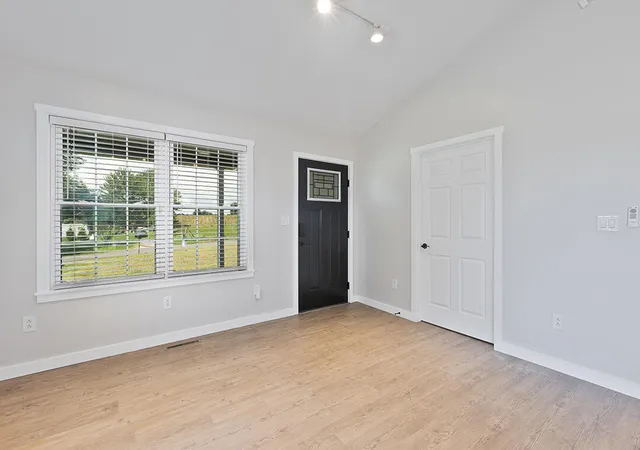 Photo 3 of Sale Pending at 3886 N Stepstone Rd, Owingsville, KY 40360 | MLS# 26021237 | Listing updated on 2026-09-16