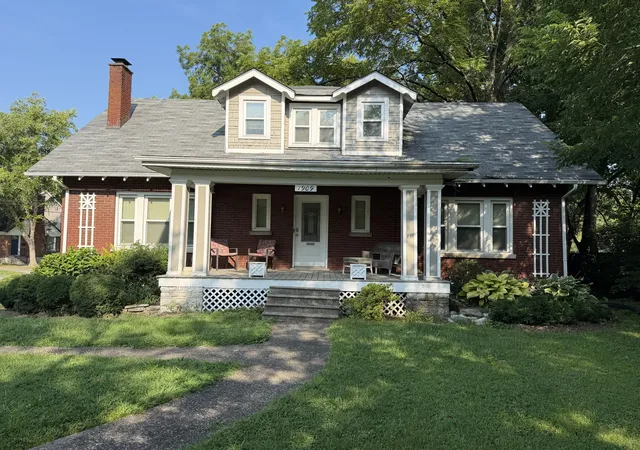 Photo 1 of Single family home for sale at 1909 Nicholasville Rd, Lexington, KY 40503 | MLS# 26021347 | Listing updated on 2026-08-07