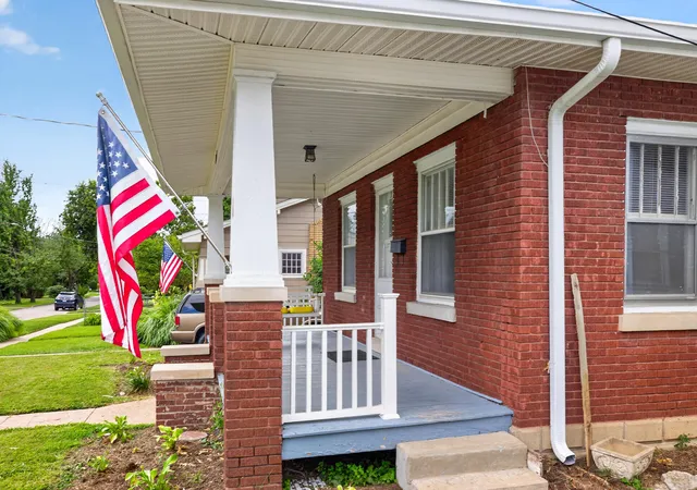 Photo 3 of Sale Pending at 143 Penmoken Park, Lexington, KY 40503 | MLS# 26021285 | Listing updated on 2026-10-13