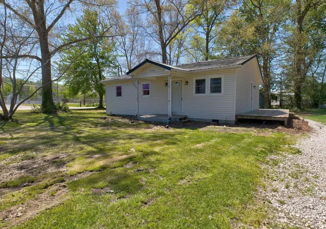 Photo 3 of Single family home for sale at 2408 State Hwy 1050, Jeffersonville, KY 40337 | MLS# 26021174 | Listing updated on 2026-09-18