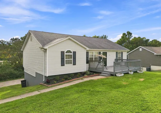 Photo 2 of Sale Pending at 516 Collins, Frankfort, KY 40601 | MLS# 26021461 | Listing updated on 2026-08-23