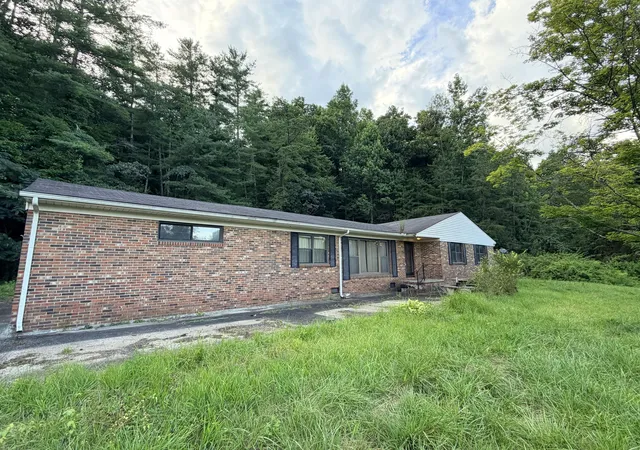 Photo 1 of Single family home for sale at 8683 Us 119, Calvin, KY 40813 | MLS# 26021195 | Listing updated on 2026-08-28