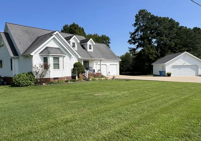 Photo 2 of Single family home for sale at 40 Lindsey Ln, Symsonia, KY 42082 | MLS# 26021386 | Listing updated on 2026-08-14