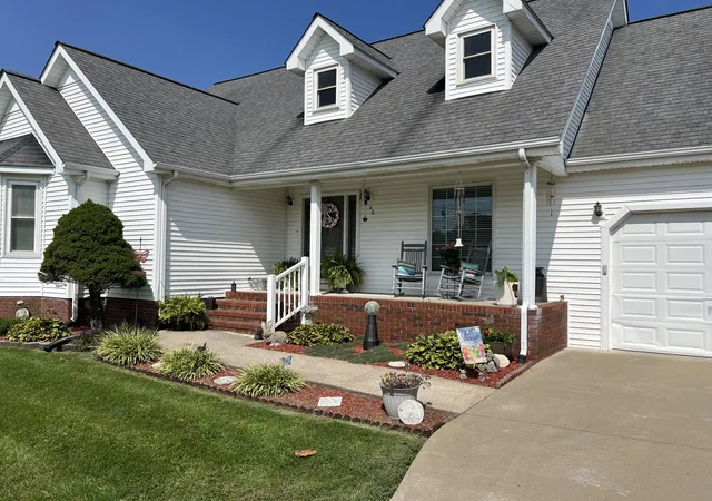 Photo 3 of Single family home for sale at 40 Lindsey Ln, Symsonia, KY 42082 | MLS# 26021386 | Listing updated on 2026-08-14