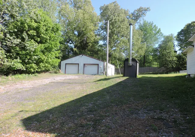 Photo 4 of Sale Pending at 441 Clark Line, Paducah, KY 42003 | MLS# 26021425 | Listing updated on 2026-09-08
