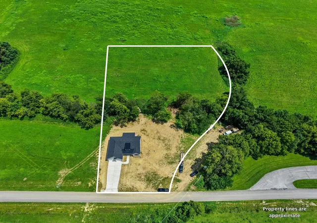Photo 3 of Single family home for sale at 545 Boones Crk Rd, Lancaster, KY 40444 | MLS# 26021385 | Listing updated on 2026-09-03