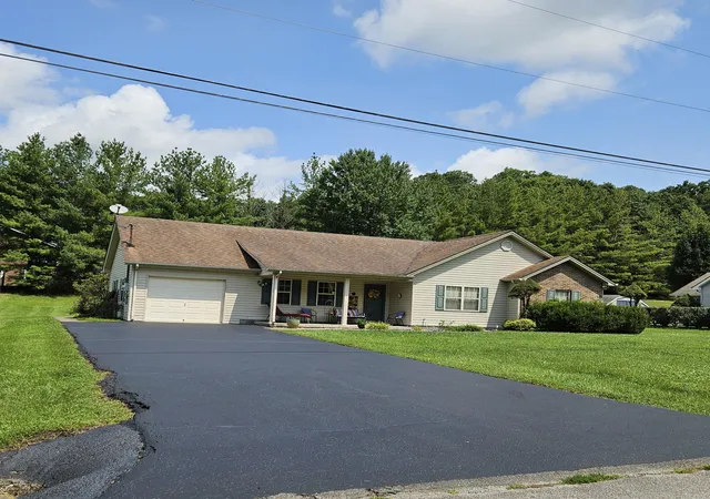 Photo 1 of Single family home for sale at 305 Segal Wesley Ave, Liberty, KY 42539 | MLS# 26021234 | Listing updated on 2026-08-06