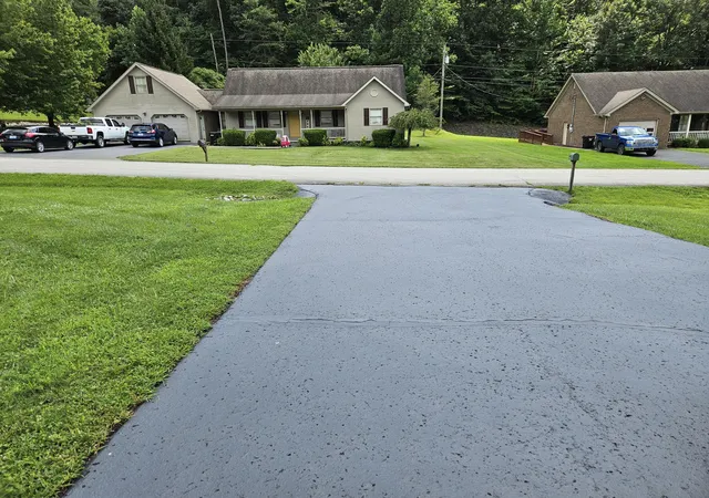 Photo 2 of Single family home for sale at 305 Segal Wesley Ave, Liberty, KY 42539 | MLS# 26021234 | Listing updated on 2026-08-06