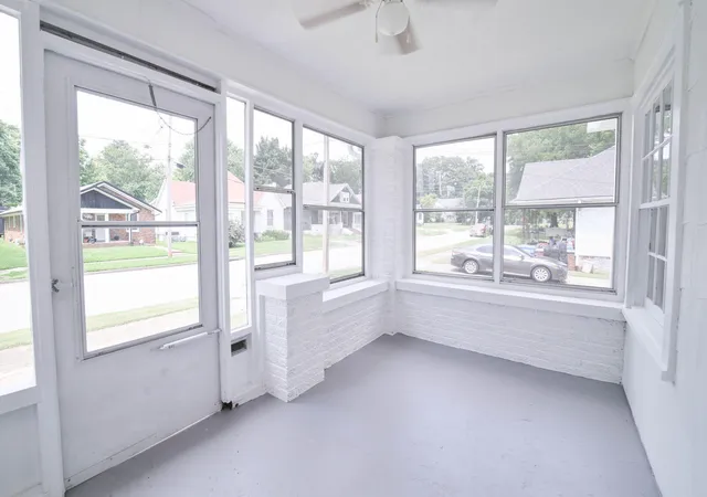 Photo 4 of Single family home for sale at 411 N College St, Fulton, KY 42041 | MLS# 26021445 | Listing updated on 2026-09-14