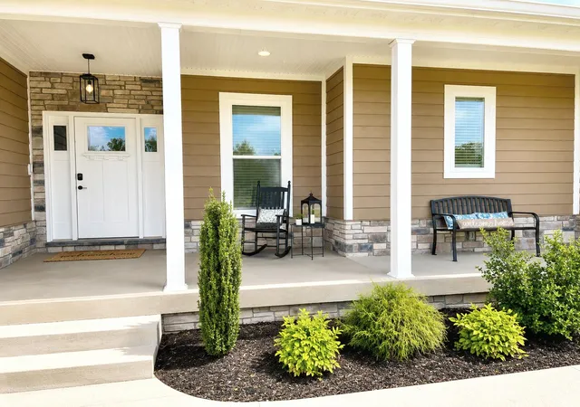 Photo 3 of Single family home for sale at 100 Sunrise Path, Somerset, KY 42501 | MLS# 26021256 | Listing updated on 2026-10-01