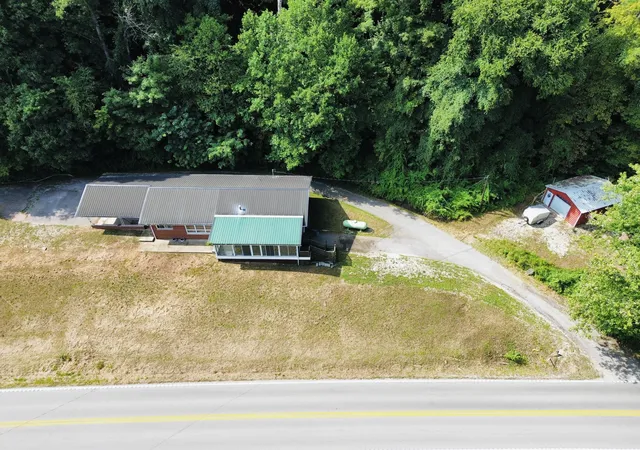 Photo 4 of Single family home for sale at 1556 Ky 8, Vanceburg, KY 41179 | MLS# 26021345 | Listing updated on 2026-09-14