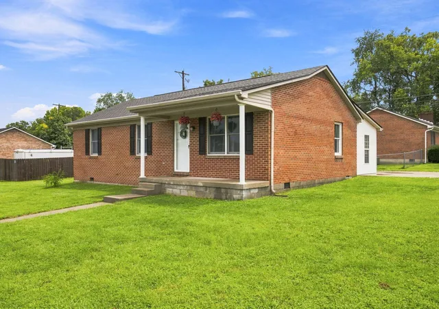 Photo 2 of Sale Pending at 700 Wise Dr, Wilmore, KY 40390 | MLS# 26021393 | Listing updated on 2026-09-04