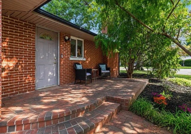 Photo 1 of Single family home for sale at 820 Celia Ln, Lexington, KY 40504 | MLS# 26021514 | Listing updated on 2026-09-28