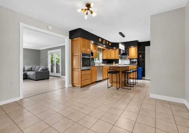 Photo 3 of Single family home for sale at 820 Celia Ln, Lexington, KY 40504 | MLS# 26021514 | Listing updated on 2026-10-19